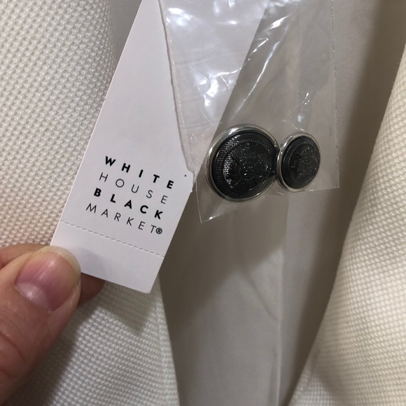 White House Black Market “The Luxe Suit Blzr ” - Picture 3 of 4